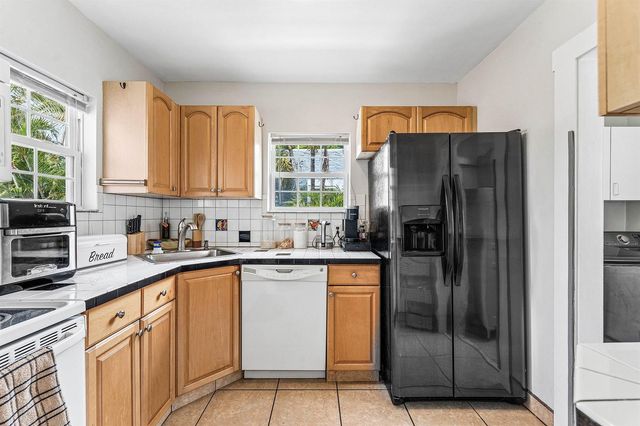 427 58th Street, West Palm Beach, FL 33407