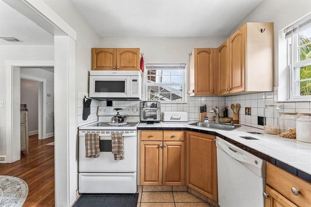 427 58th Street, West Palm Beach, FL 33407