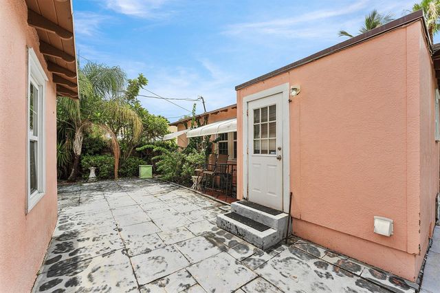 427 58th Street, West Palm Beach, FL 33407