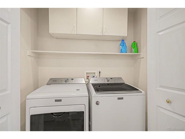 12412 E Caspian Dr, Aurora, CO 80014