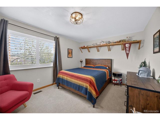 73 Buckthorn Dr, Littleton, CO 80127