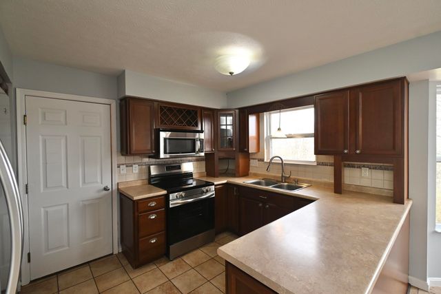 2072 Crown Vetch Drive, Independence, KY 41051