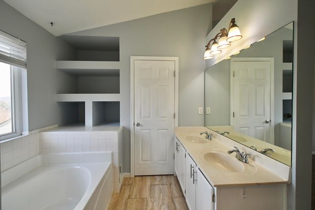 2072 Crown Vetch Drive, Independence, KY 41051