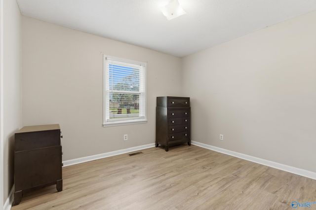 503 Broadway Street, Hartselle, AL 35640