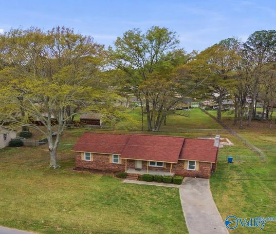 503 Broadway Street, Hartselle, AL 35640