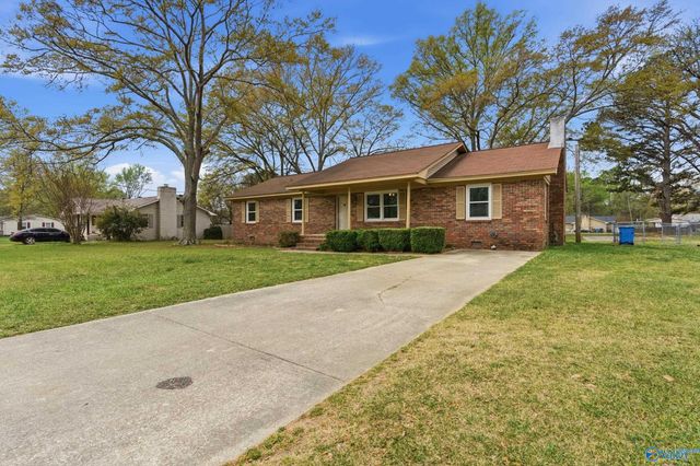 503 Broadway Street, Hartselle, AL 35640