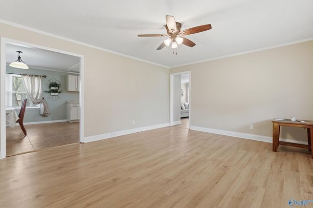 503 Broadway Street, Hartselle, AL 35640