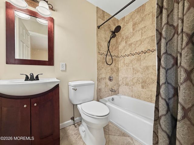 239 Crescent Avenue, Jackson, NJ 08527