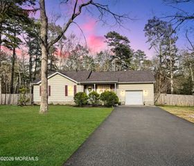 239 Crescent Avenue, Jackson, NJ 08527