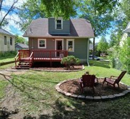 1885 Hawthorne Avenue E, Saint Paul, MN 55119