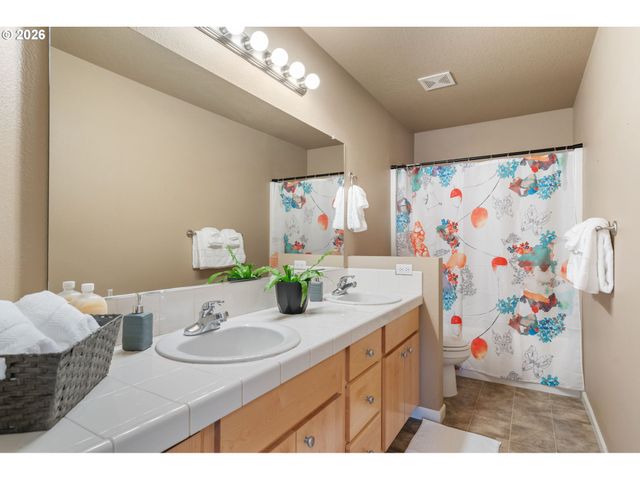 11510 Nw 29TH Pl, Vancouver, WA 98685