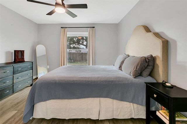 1367 WILLOW CREST DR, Clermont, FL 34711