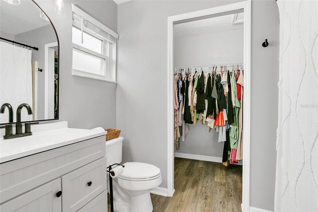 1367 WILLOW CREST DR, Clermont, FL 34711