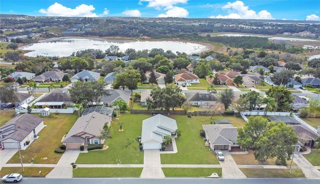 1367 WILLOW CREST DR, Clermont, FL 34711