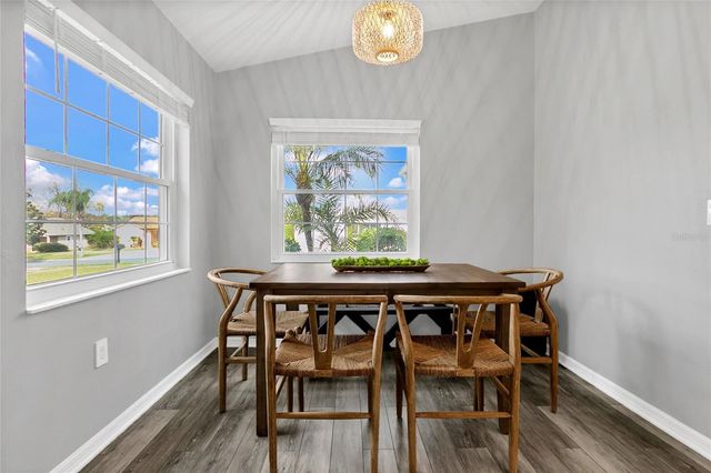 1367 WILLOW CREST DR, Clermont, FL 34711