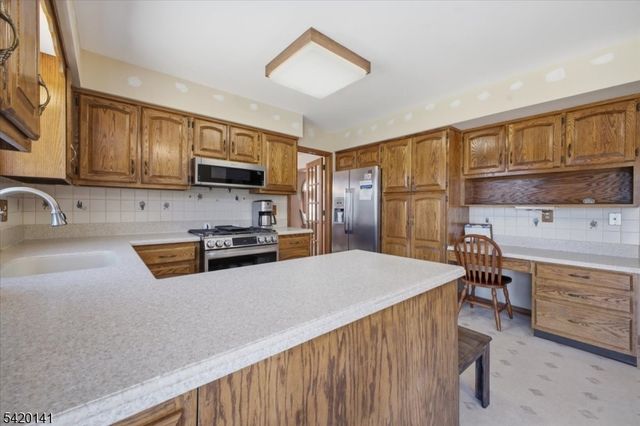 250 Old York Rd, Raritan Twp., NJ 08822