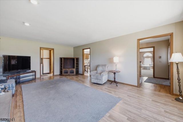 250 Old York Rd, Raritan Twp., NJ 08822