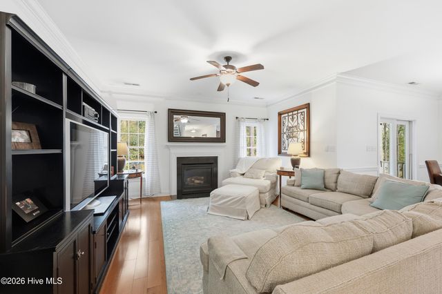 150 Hadley Court, Southern Pines, NC 28387