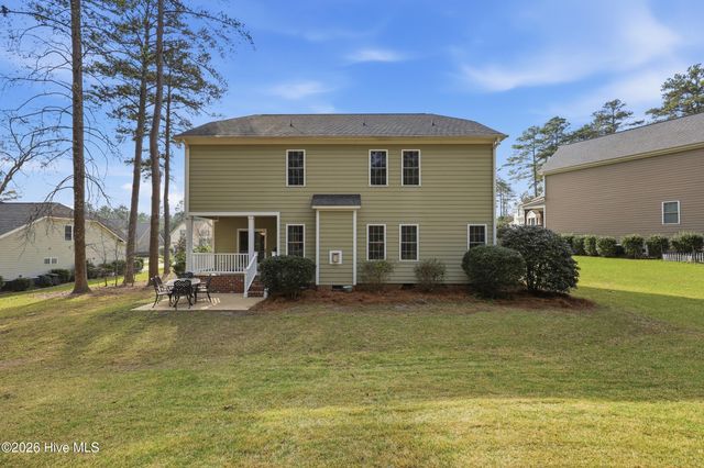 150 Hadley Court, Southern Pines, NC 28387