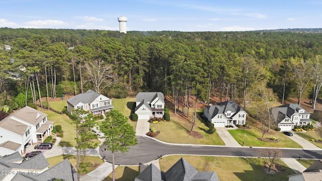 150 Hadley Court, Southern Pines, NC 28387