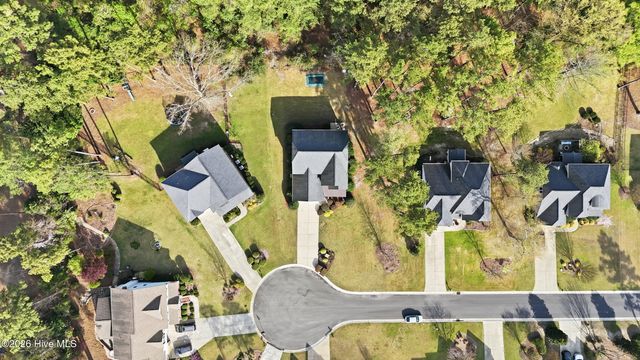 150 Hadley Court, Southern Pines, NC 28387