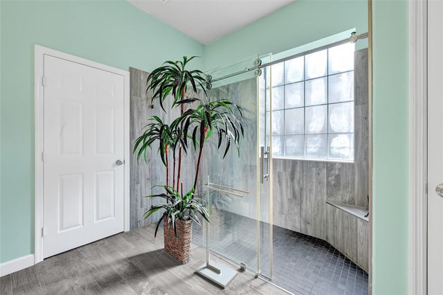 19126 S Rim Trail, Spring, TX 77388