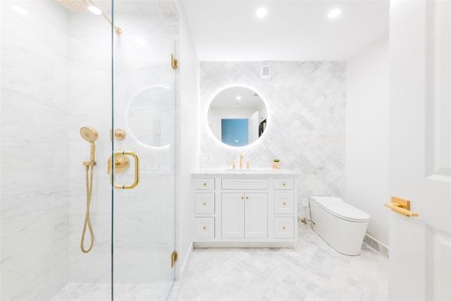 10 Brown & Howard Wharf 107, Newport, RI 02840