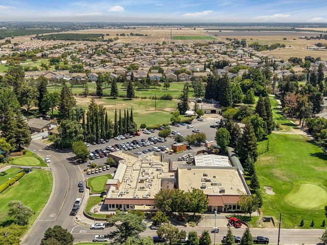 10692 Elkhorn Dr, Stockton, CA 95209