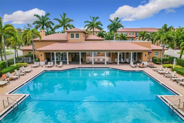 1214 SW 147th Ter, Pembroke Pines, FL 33027