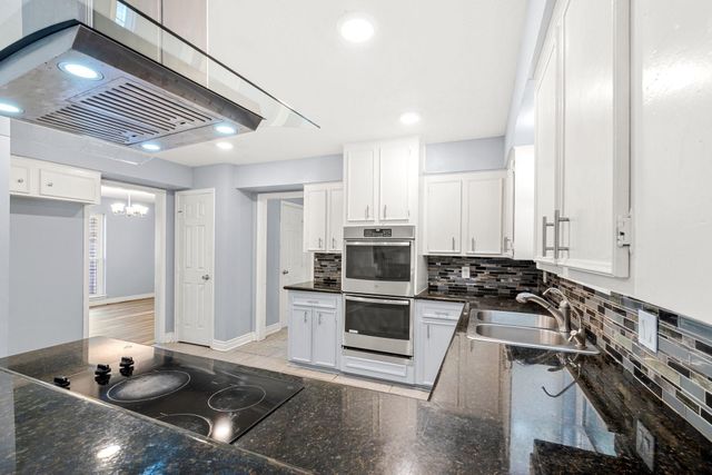 1103 Manatee Lane, Houston, TX 77090