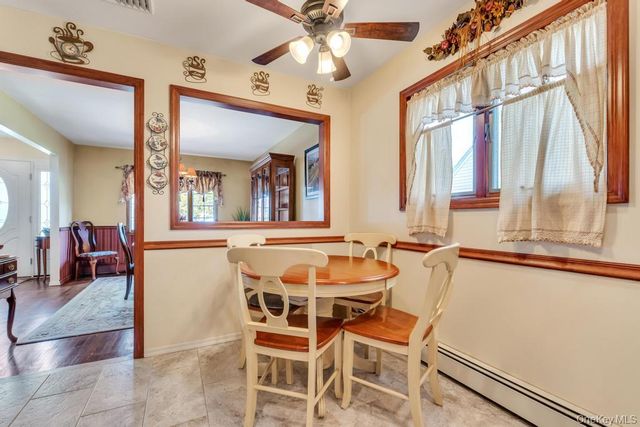 100 E Melrose Street, Valley Stream, NY 11580