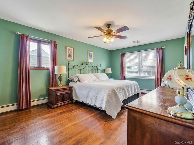 100 E Melrose Street, Valley Stream, NY 11580