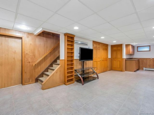 100 E Melrose Street, Valley Stream, NY 11580