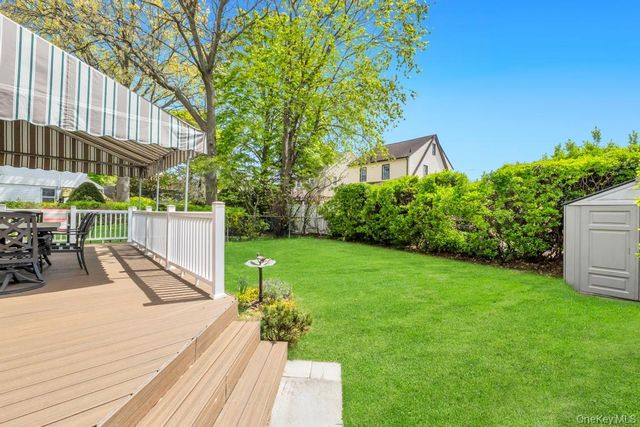 100 E Melrose Street, Valley Stream, NY 11580