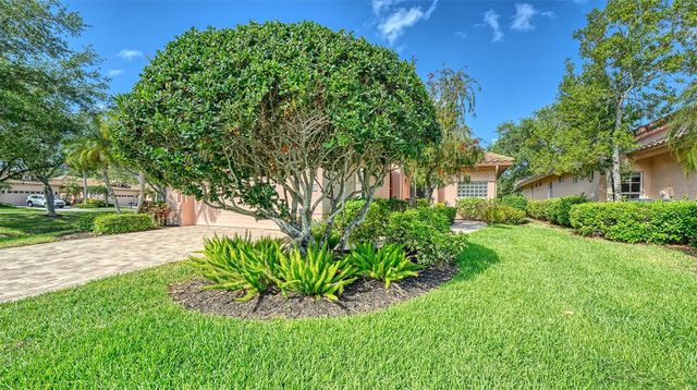 7198 DEL LAGO DRIVE, Sarasota, FL 34238