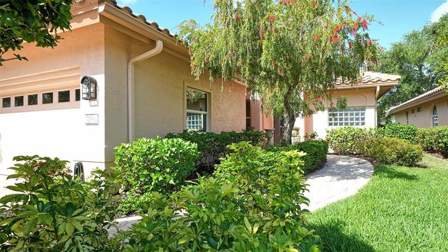 7198 DEL LAGO DRIVE, Sarasota, FL 34238