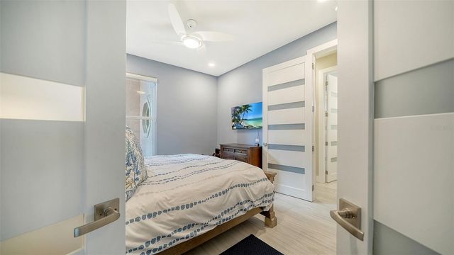 7198 DEL LAGO DRIVE, Sarasota, FL 34238