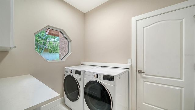 7198 DEL LAGO DRIVE, Sarasota, FL 34238