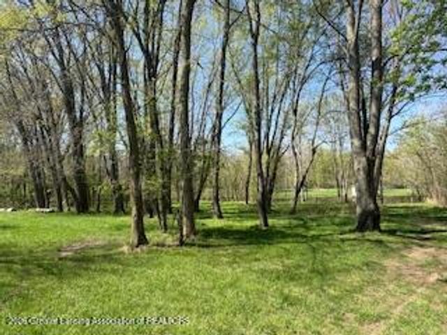 2092 Arch Road, Eaton Rapids, MI 48827