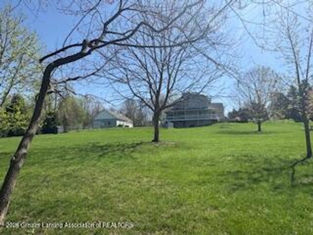 2092 Arch Road, Eaton Rapids, MI 48827