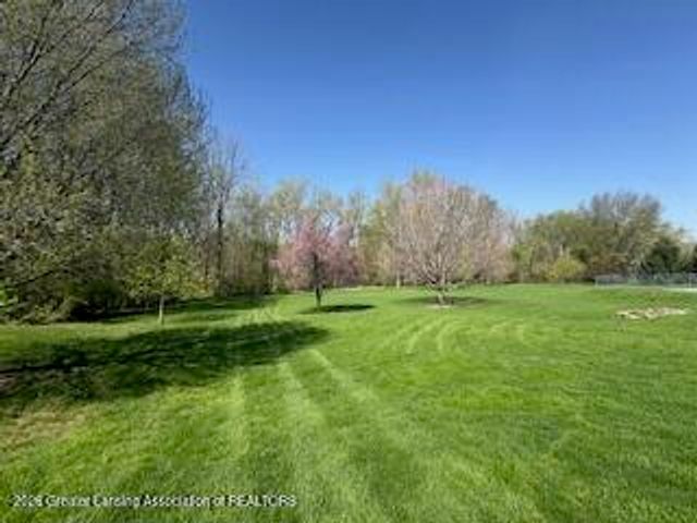 2092 Arch Road, Eaton Rapids, MI 48827