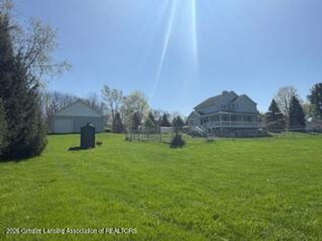 2092 Arch Road, Eaton Rapids, MI 48827