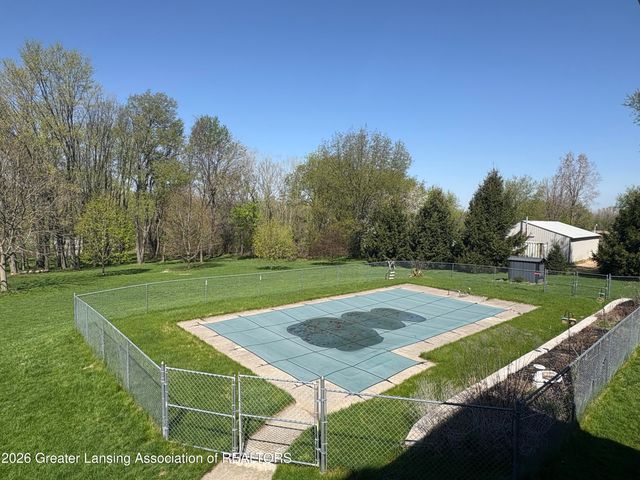 2092 Arch Road, Eaton Rapids, MI 48827