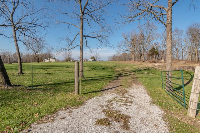 17590 Lawrence 2240, Verona, MO 65769