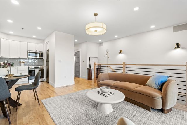 53 Thomas Park 2, Boston, MA 02127