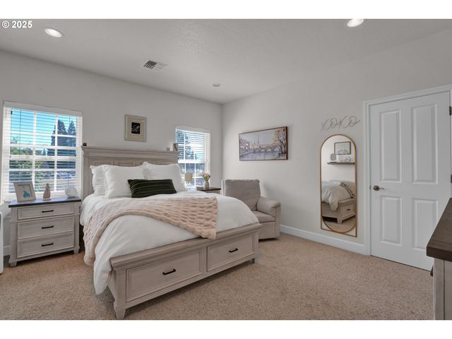 685 ST ANDREWS Loop, Creswell, OR 97426