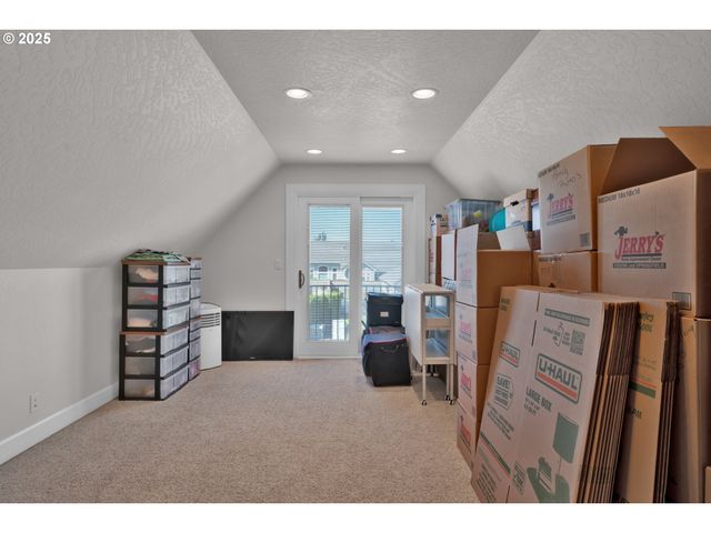 685 ST ANDREWS Loop, Creswell, OR 97426