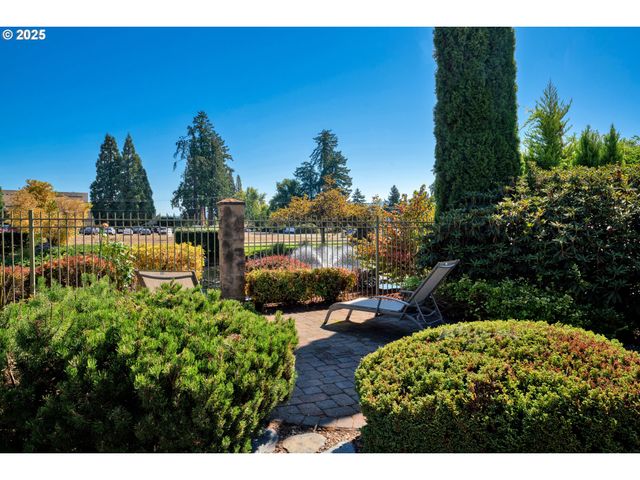 685 ST ANDREWS Loop, Creswell, OR 97426