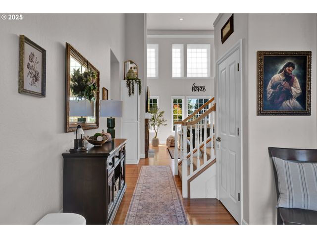 685 ST ANDREWS Loop, Creswell, OR 97426