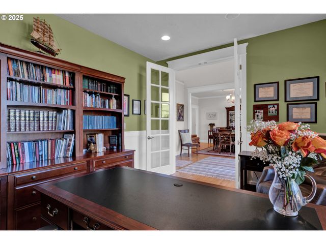 685 ST ANDREWS Loop, Creswell, OR 97426